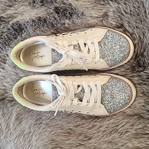 Crown Vintage tennis shoes